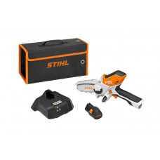 STIHL GTA 26 ACCU SNOEIZAAG MET ACCU EN LADER